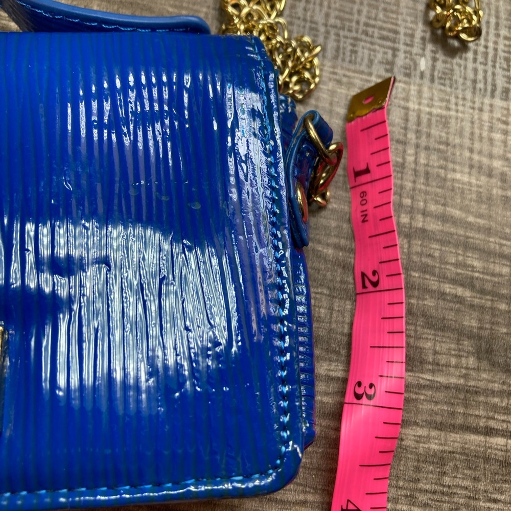 Blue Patent Leather Chain Strap Bag - Picture 11 of 11